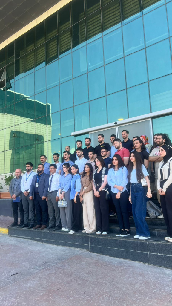 Group photo for IT department staff, students and Fastlink staff