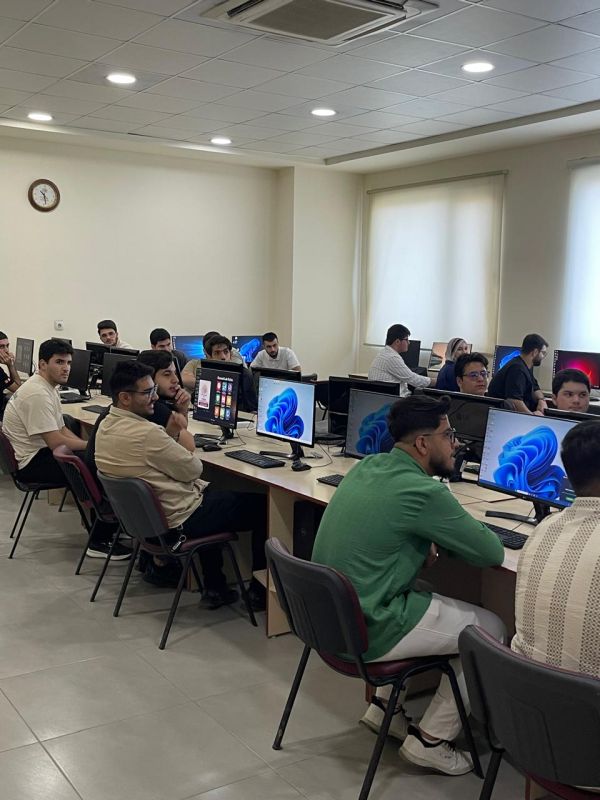 Free IT Training for 12th Grade Students