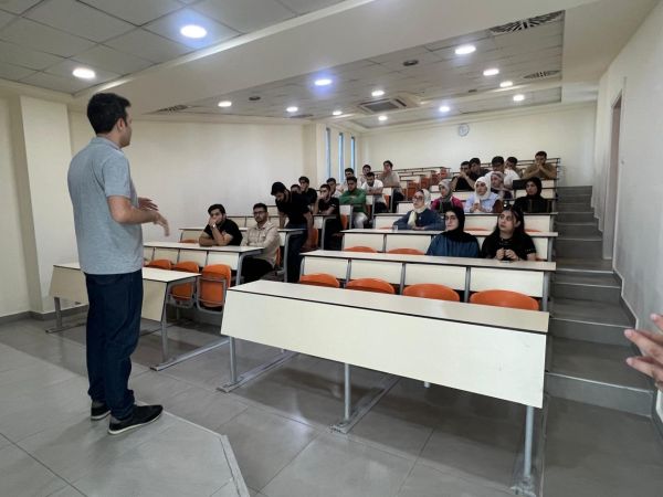 Free IT Training for 12th Grade Students